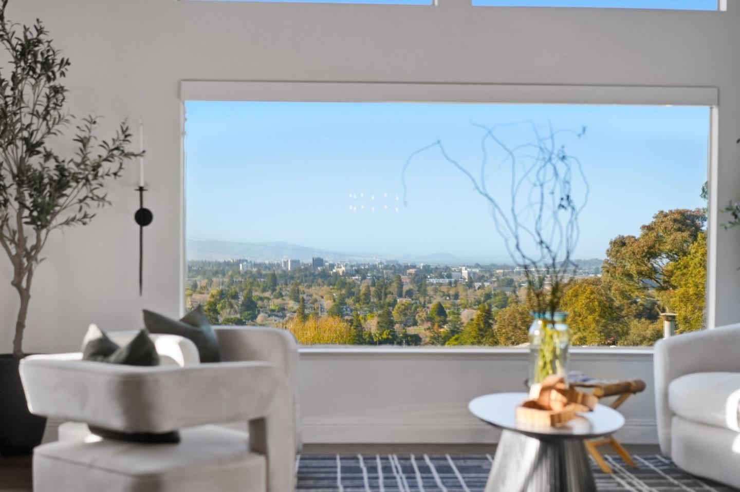 Detail Gallery Image 5 of 58 For 347 Rolling Hills Ave, San Mateo,  CA 94403 - 3 Beds | 3 Baths