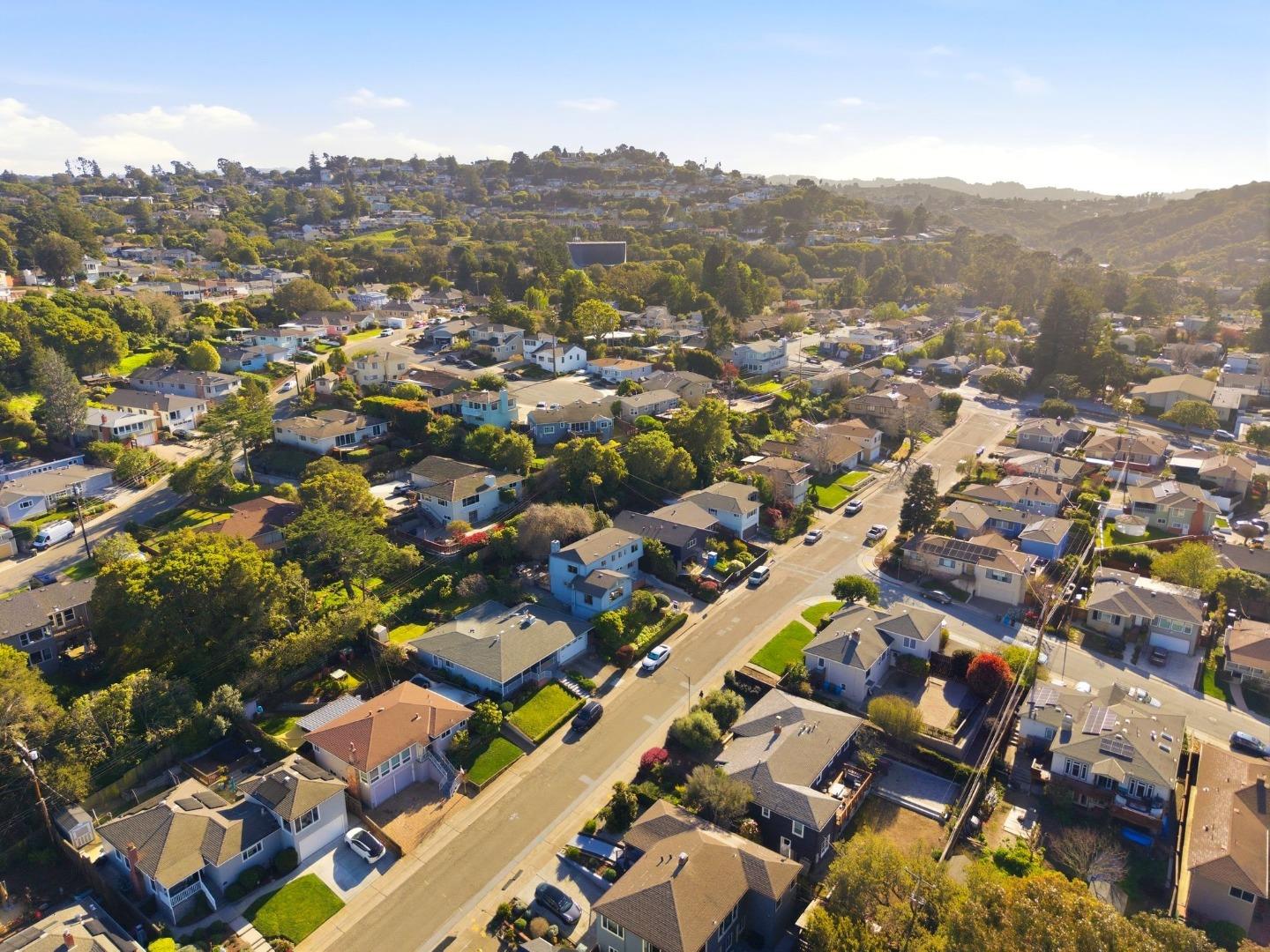 Detail Gallery Image 51 of 58 For 347 Rolling Hills Ave, San Mateo,  CA 94403 - 3 Beds | 3 Baths
