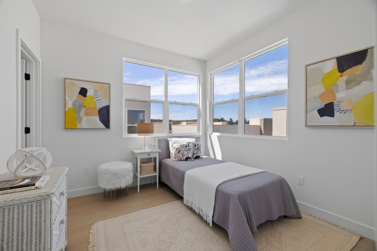 Detail Gallery Image 18 of 23 For 835 Fassler Ave, Pacifica,  CA 94044 - 3 Beds | 3/1 Baths