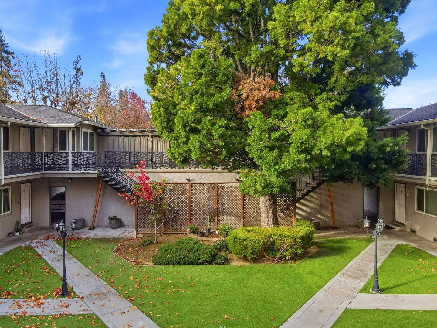 Detail Gallery Image 4 of 10 For 1235 Leigh Ave, San Jose,  CA 95126 - – Beds | – Baths