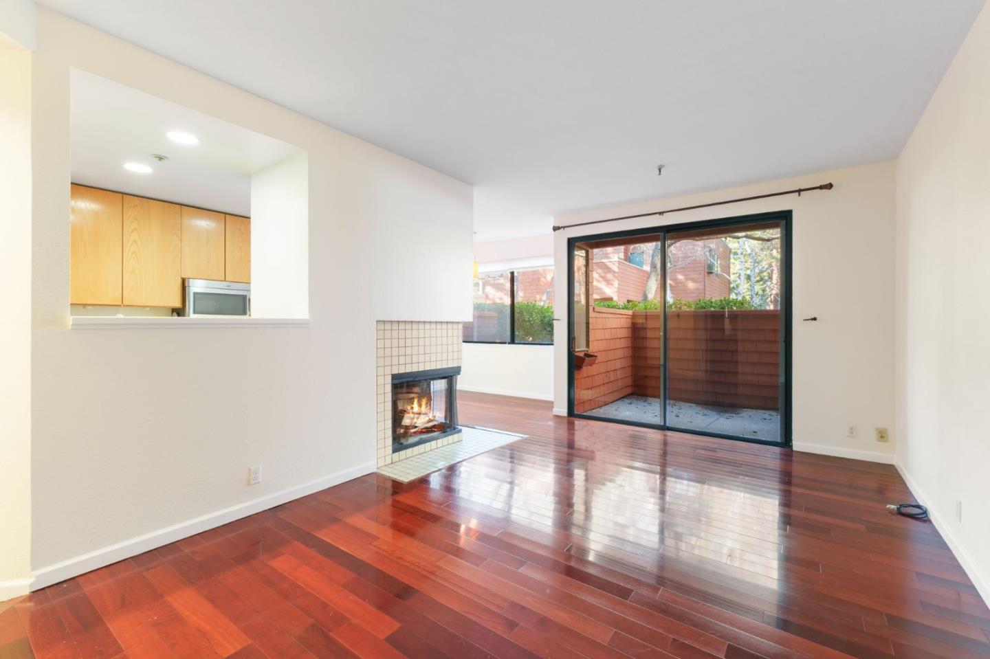 Front Image Thumbnail for ML82031834