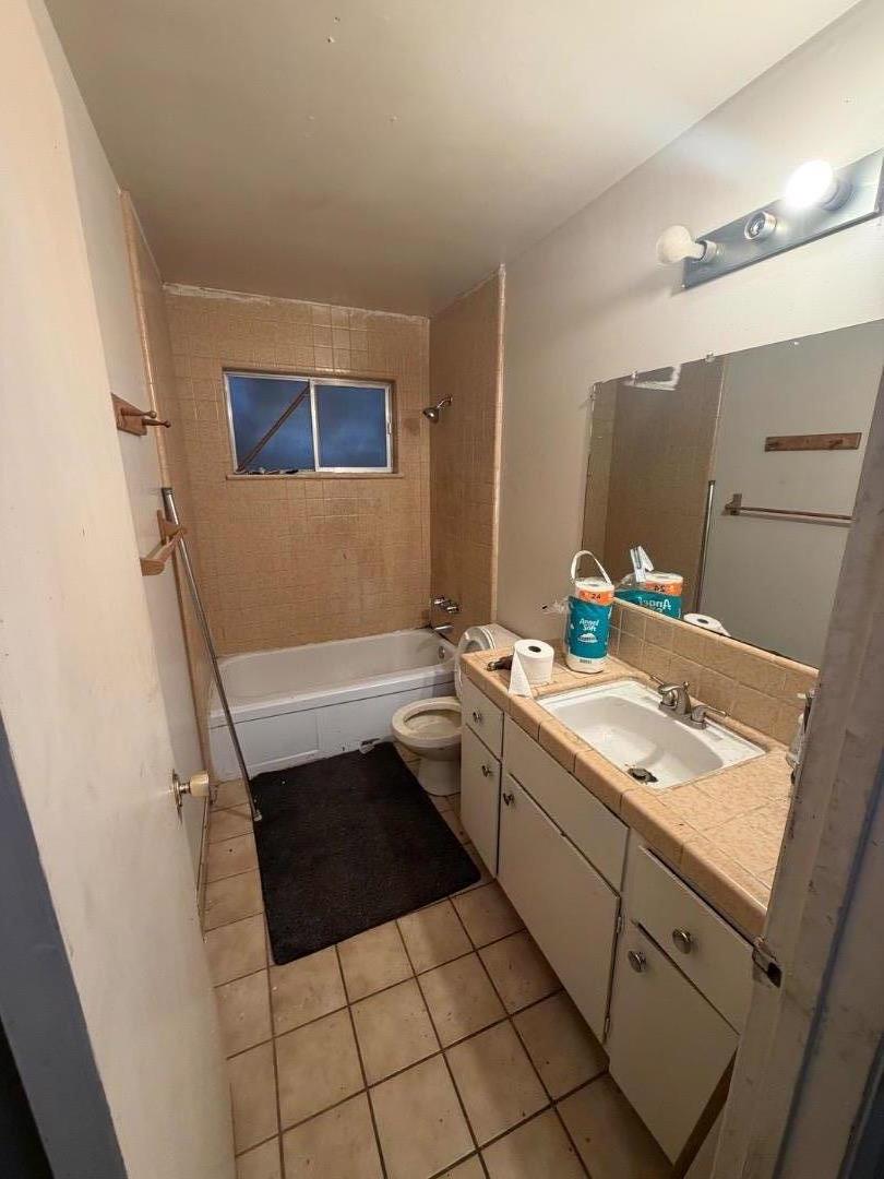 Detail Gallery Image 4 of 11 For 3284 Mattos Ave, San Jose,  CA 95132 - 3 Beds | 2 Baths