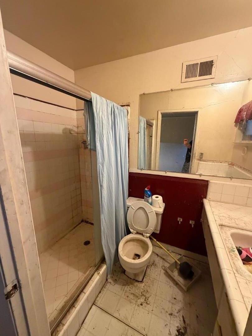 Detail Gallery Image 6 of 11 For 3284 Mattos Ave, San Jose,  CA 95132 - 3 Beds | 2 Baths