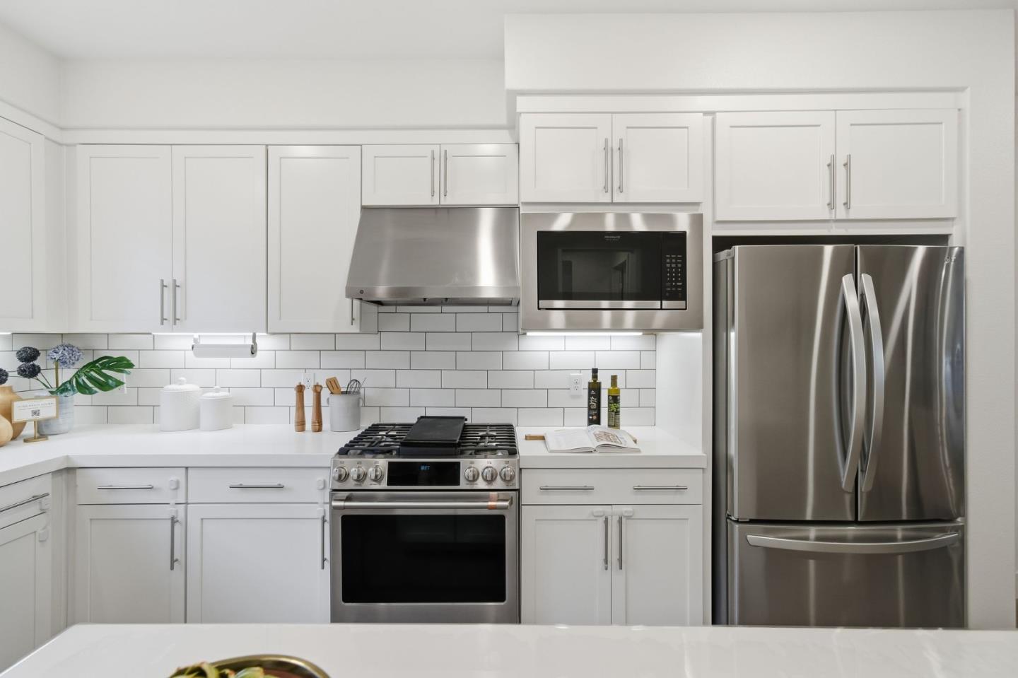 Detail Gallery Image 10 of 39 For 44778 Challenge Cmn #1006,  Fremont,  CA 94538 - 4 Beds | 3/1 Baths