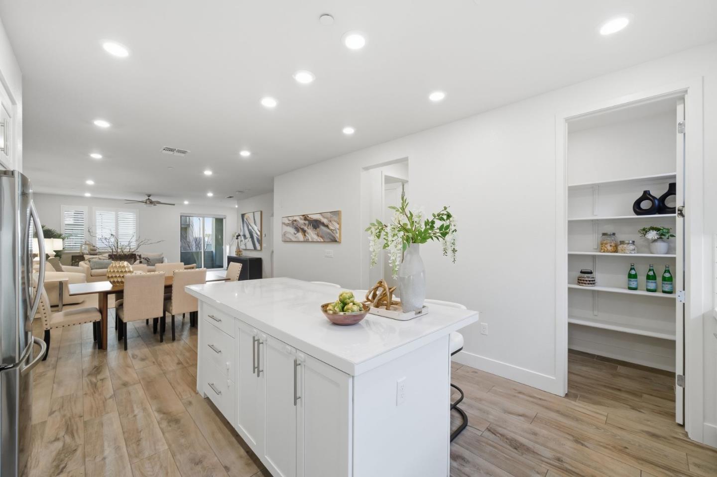 Detail Gallery Image 9 of 39 For 44778 Challenge Cmn #1006,  Fremont,  CA 94538 - 4 Beds | 3/1 Baths