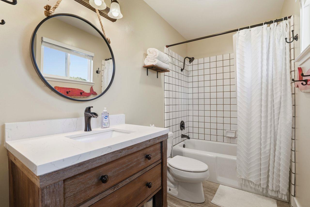 Detail Gallery Image 12 of 72 For 836 Seacliff Dr, Aptos,  CA 95003 - 3 Beds | 2 Baths