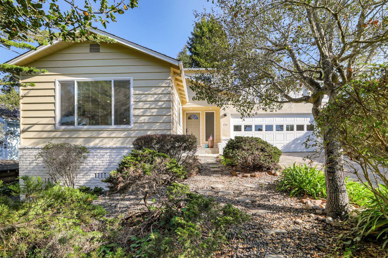 Detail Gallery Image 2 of 72 For 836 Seacliff Dr, Aptos,  CA 95003 - 3 Beds | 2 Baths