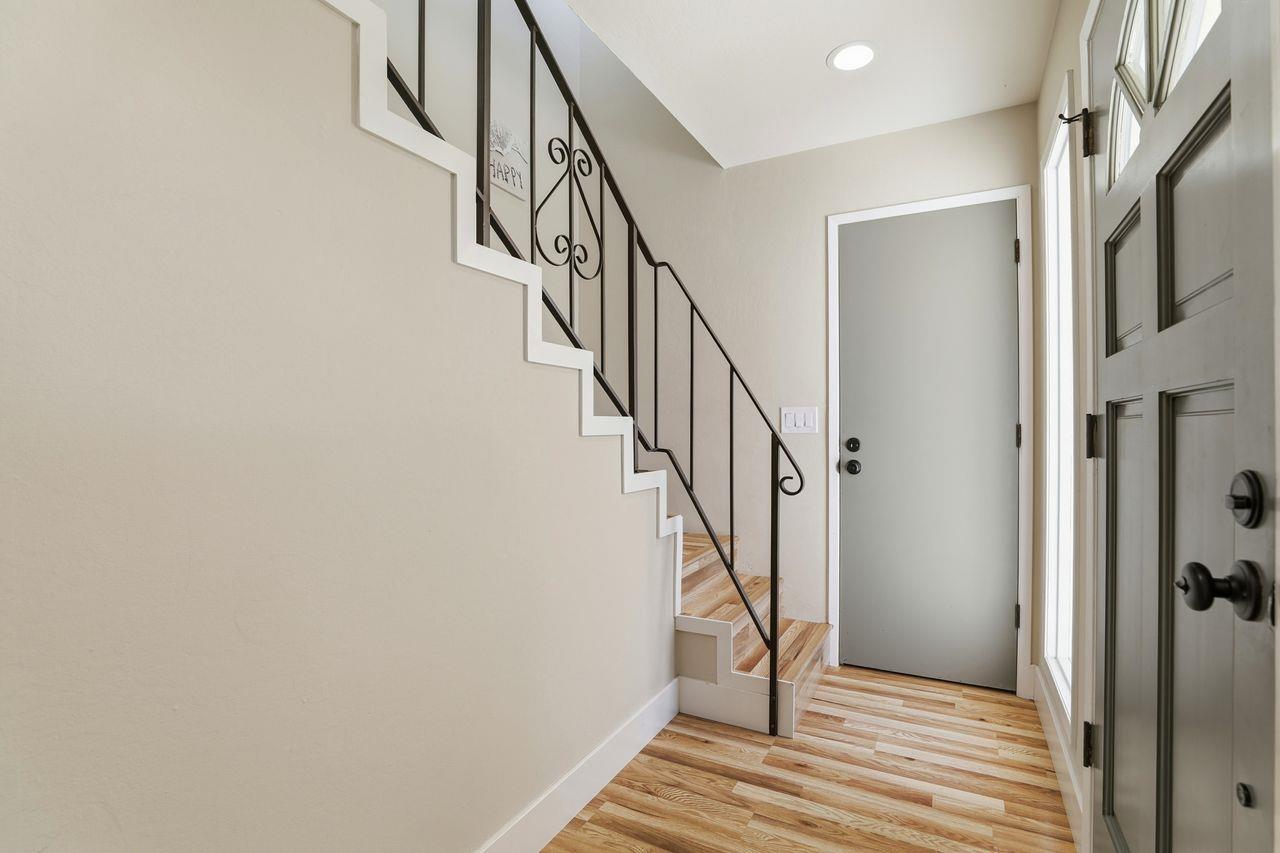 Detail Gallery Image 28 of 72 For 836 Seacliff Dr, Aptos,  CA 95003 - 3 Beds | 2 Baths