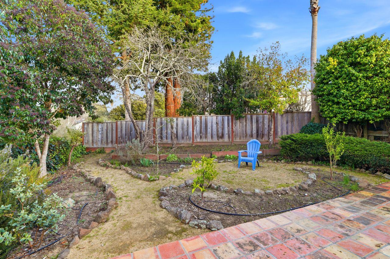 Detail Gallery Image 33 of 72 For 836 Seacliff Dr, Aptos,  CA 95003 - 3 Beds | 2 Baths