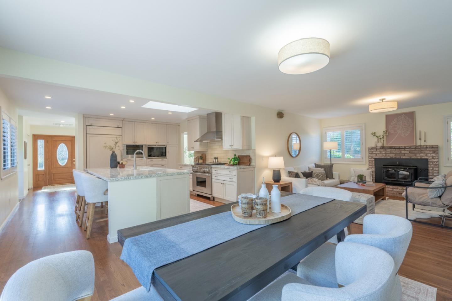 Detail Gallery Image 12 of 35 For 5965 Brookdale Dr, Carmel,  CA 93923 - 5 Beds | 3 Baths