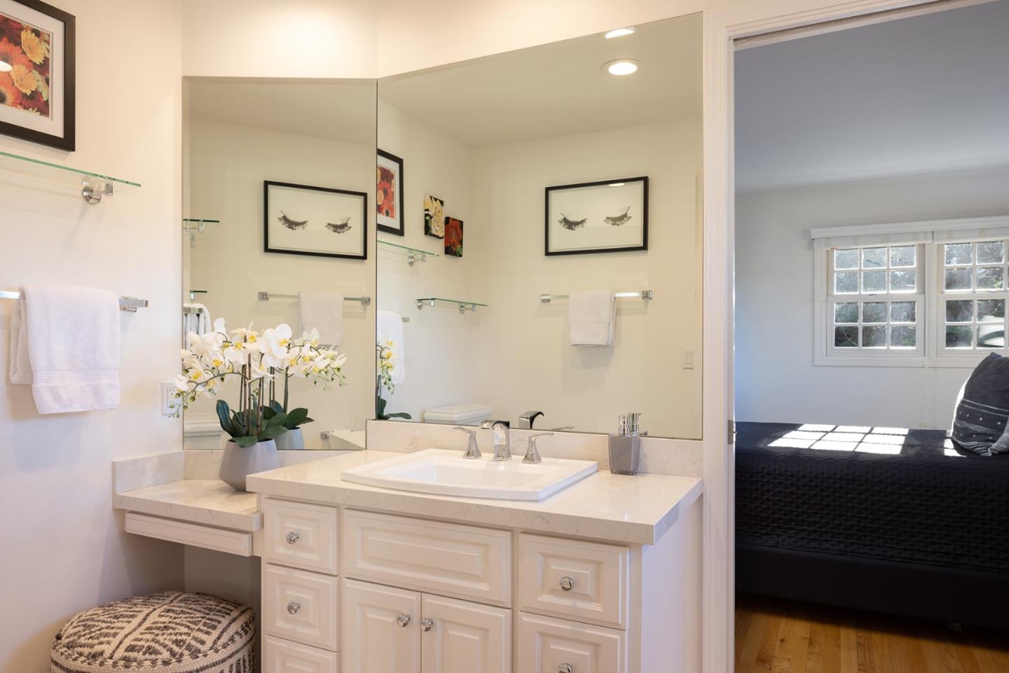 Detail Gallery Image 17 of 27 For 9940 Eddy Rd, Carmel,  CA 93923 - 4 Beds | 3/1 Baths