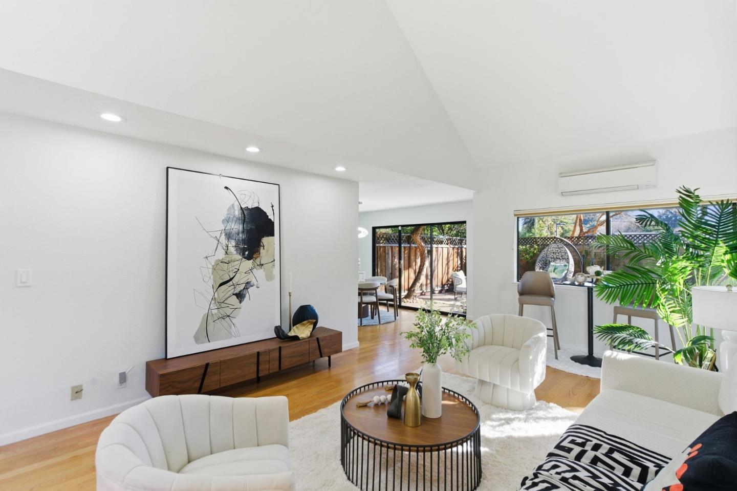 Photo #5: ML82031852 Listing: Photo #5