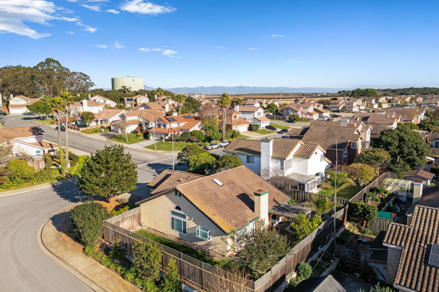 Detail Gallery Image 27 of 35 For 292 Quebrada Del Mar Rd, Marina,  CA 93933 - 3 Beds | 2 Baths