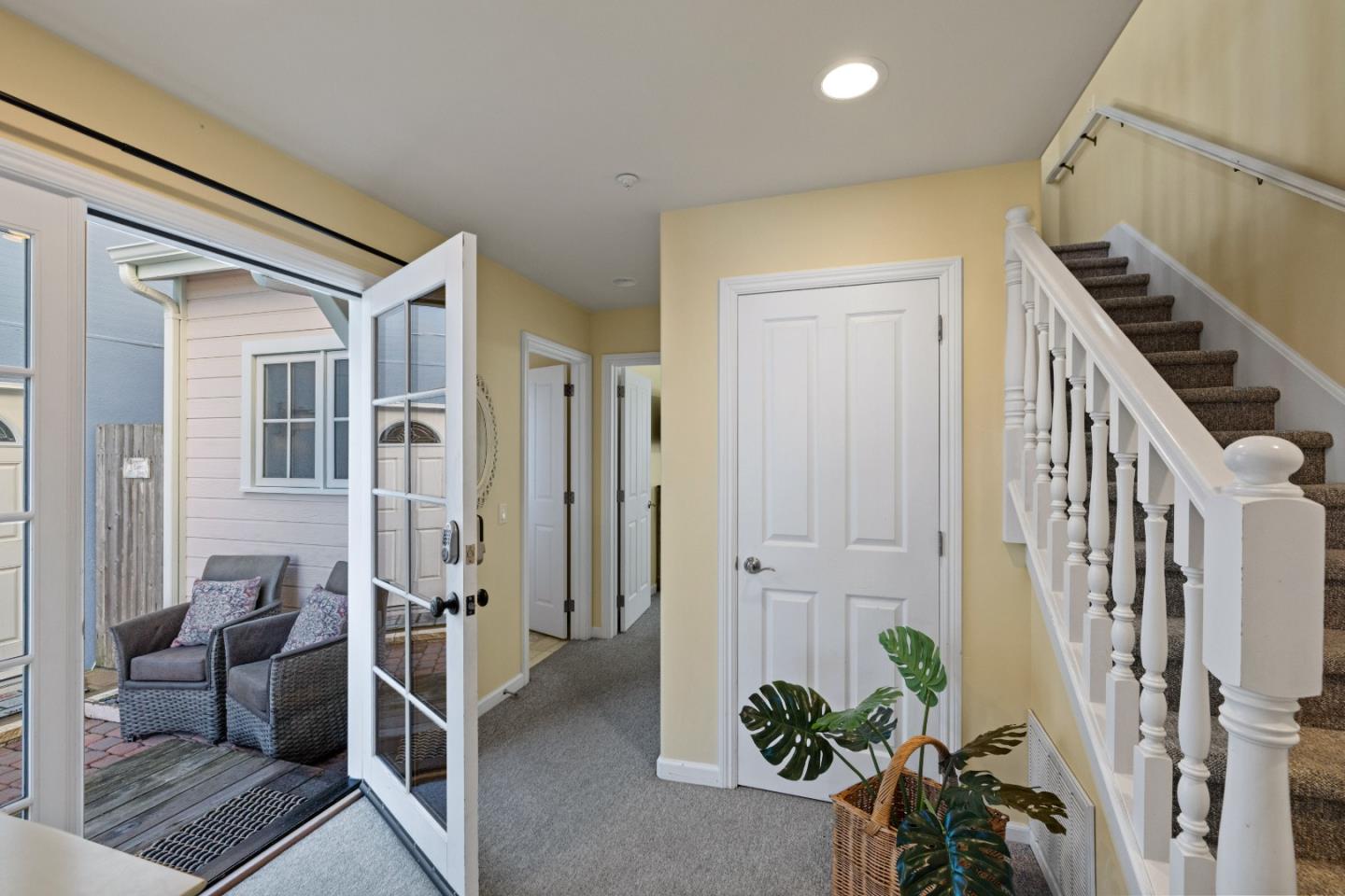 Detail Gallery Image 18 of 24 For 715 Mermaid Ave, Pacific Grove,  CA 93950 - 2 Beds | 2 Baths