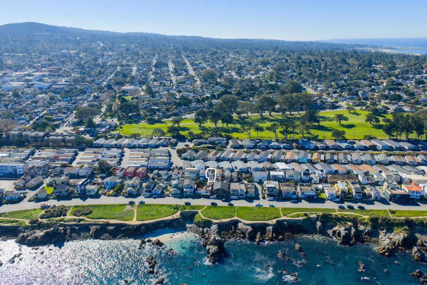 Detail Gallery Image 21 of 24 For 715 Mermaid Ave, Pacific Grove,  CA 93950 - 2 Beds | 2 Baths