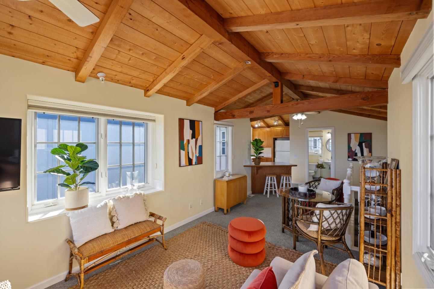 Detail Gallery Image 4 of 24 For 715 Mermaid Ave, Pacific Grove,  CA 93950 - 2 Beds | 2 Baths