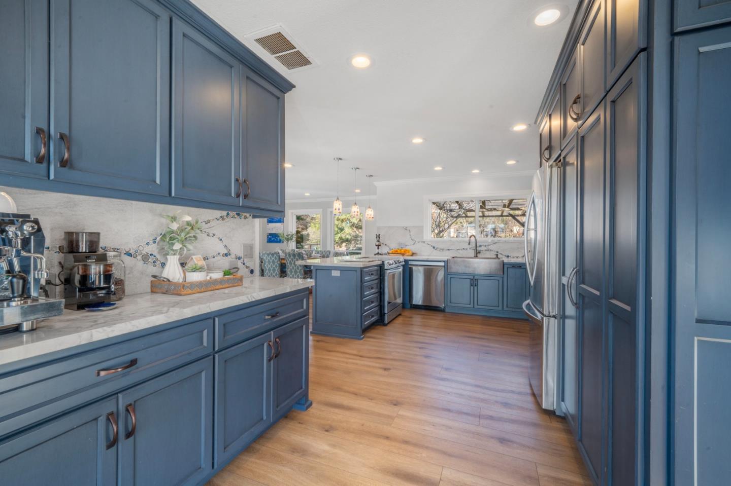 Detail Gallery Image 11 of 55 For 12170 Calle Uvas, Gilroy,  CA 95020 - 4 Beds | 2/1 Baths