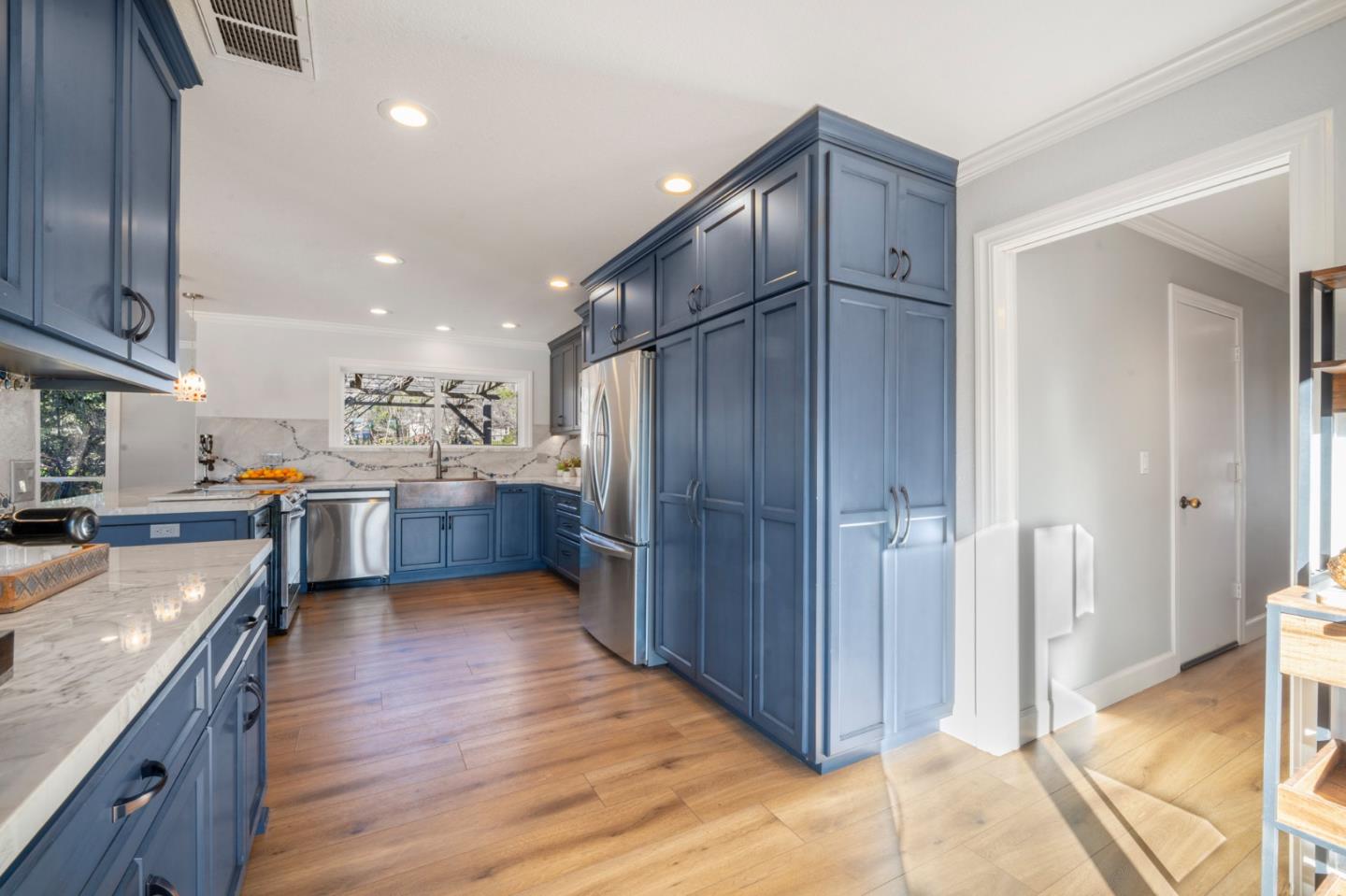 Detail Gallery Image 13 of 55 For 12170 Calle Uvas, Gilroy,  CA 95020 - 4 Beds | 2/1 Baths