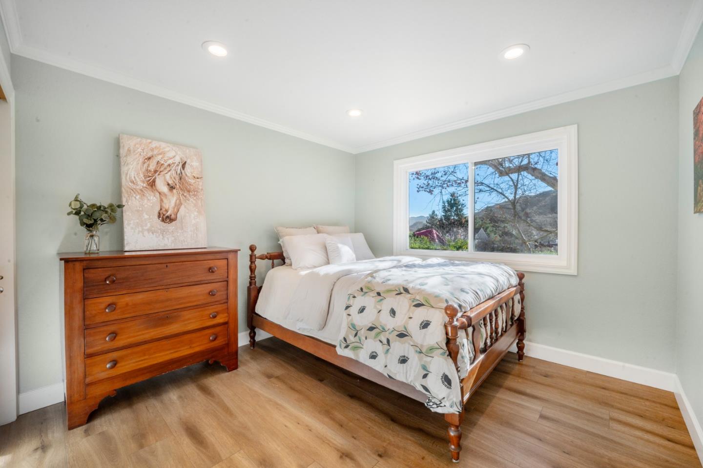 Detail Gallery Image 19 of 55 For 12170 Calle Uvas, Gilroy,  CA 95020 - 4 Beds | 2/1 Baths