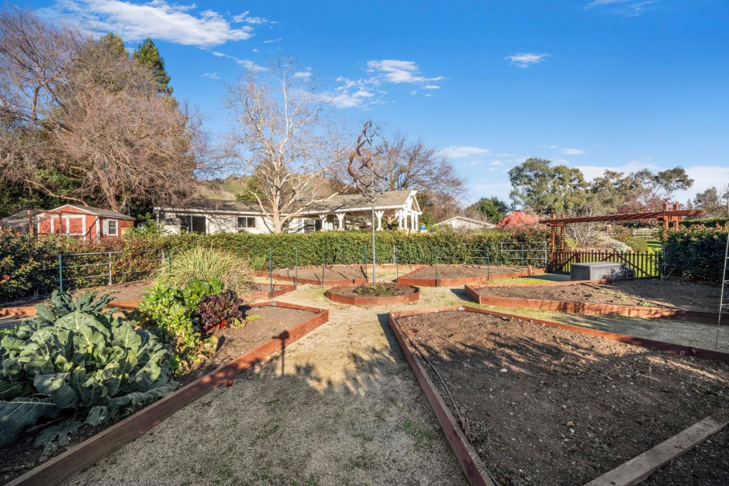 Detail Gallery Image 33 of 55 For 12170 Calle Uvas, Gilroy,  CA 95020 - 4 Beds | 2/1 Baths