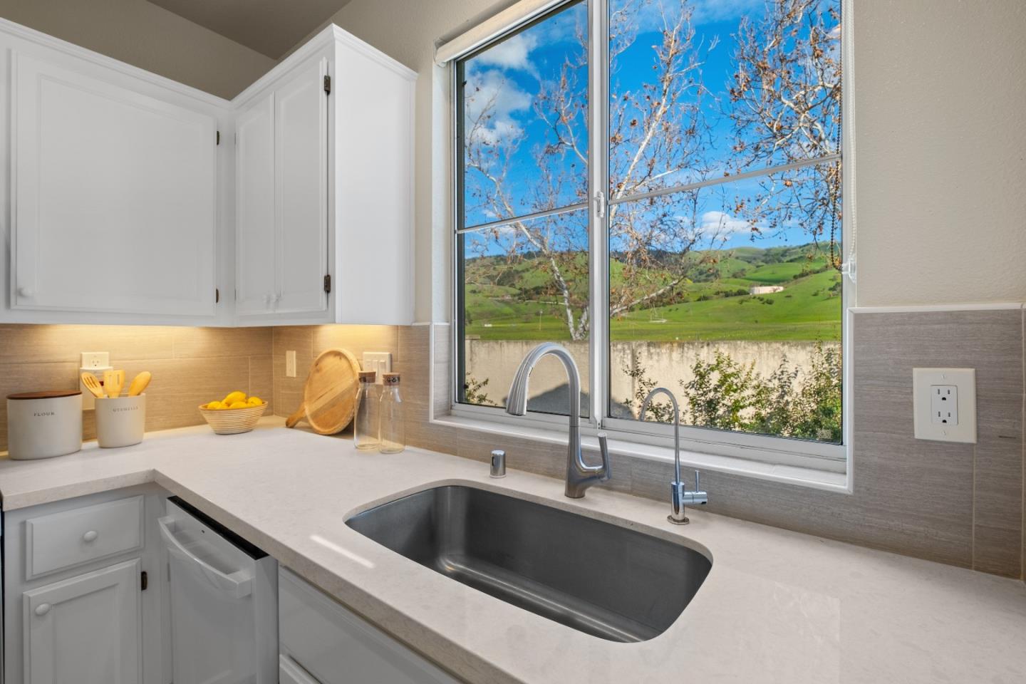 Photo #23: ML82031859 Listing: Photo #23