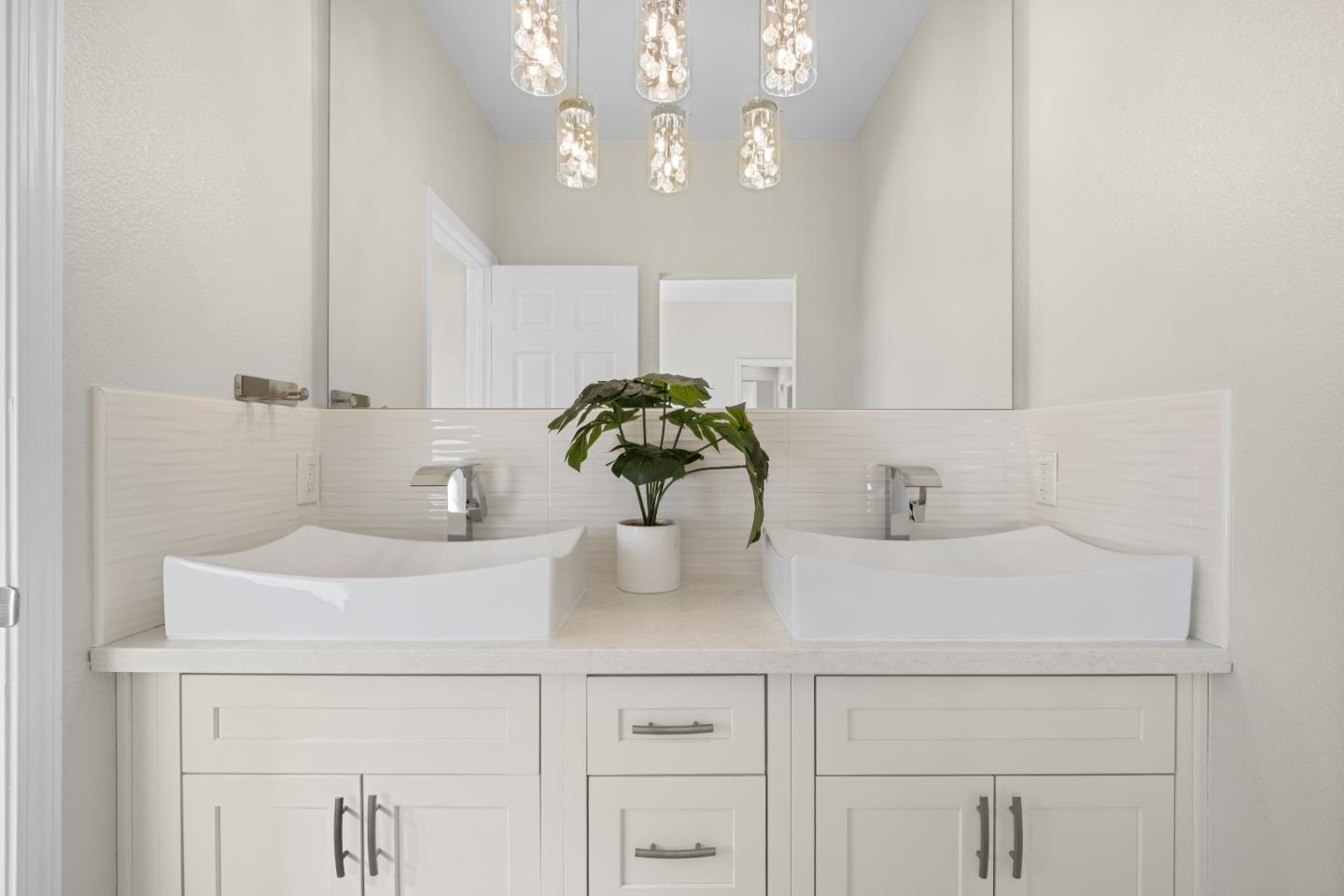 Photo #27: ML82031859 Listing: Photo #27