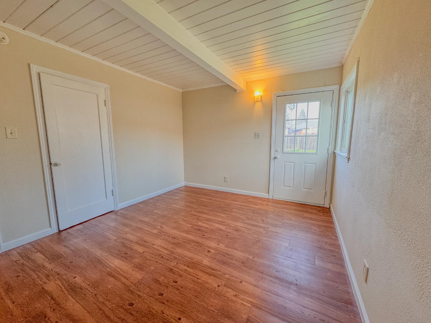 Detail Gallery Image 13 of 26 For 10314 Chrisland Ct, San Jose,  CA 95127 - 3 Beds | 1 Baths