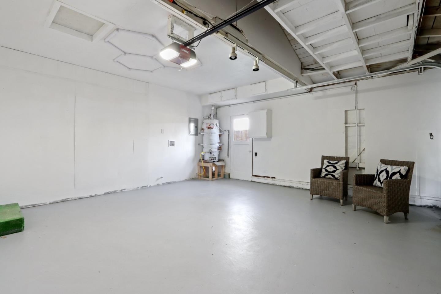 Detail Gallery Image 32 of 40 For 33359 University Dr, Union City,  CA 94587 - 4 Beds | 2 Baths