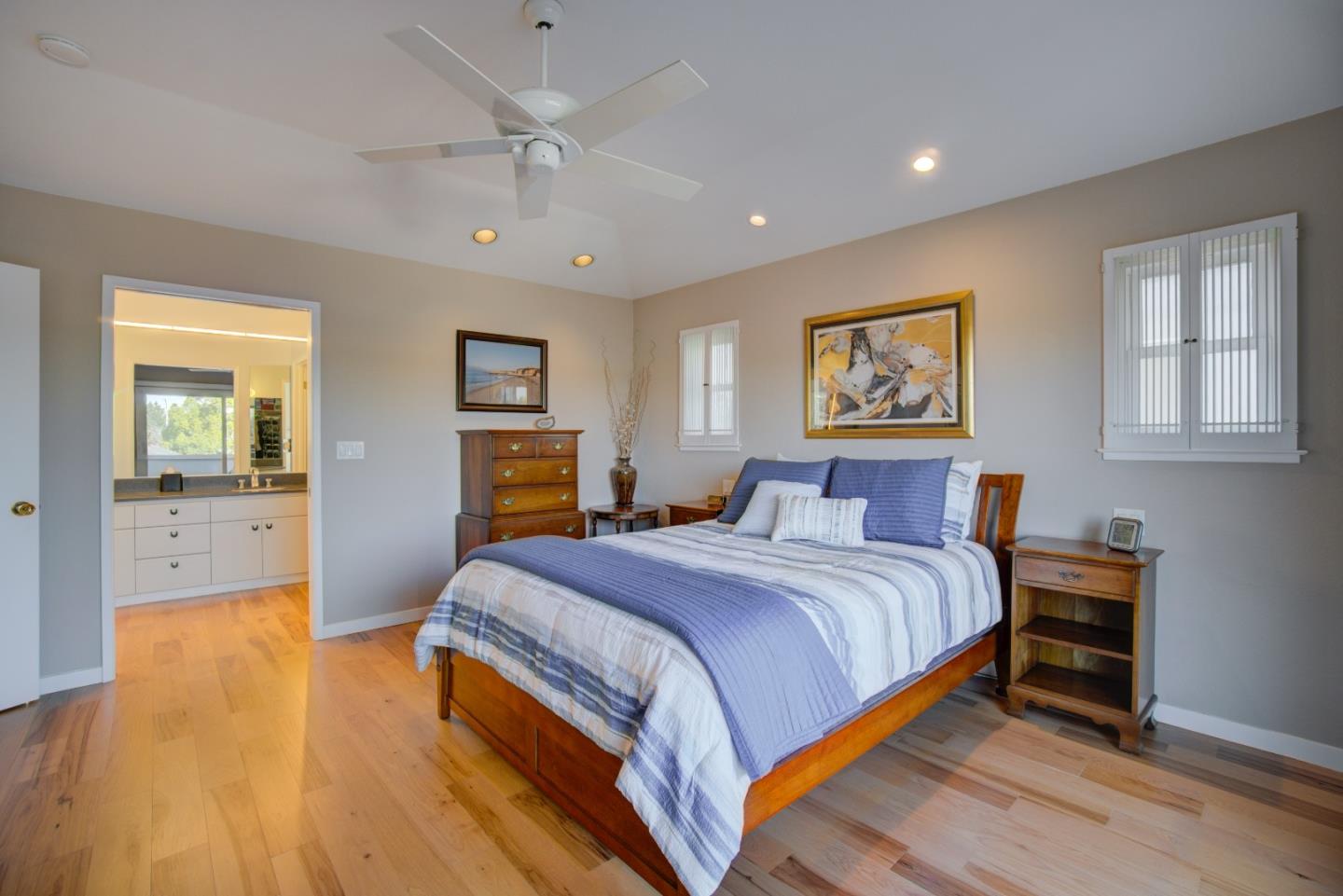 Detail Gallery Image 23 of 44 For 967 Erica Dr, Sunnyvale,  CA 94086 - 5 Beds | 3 Baths