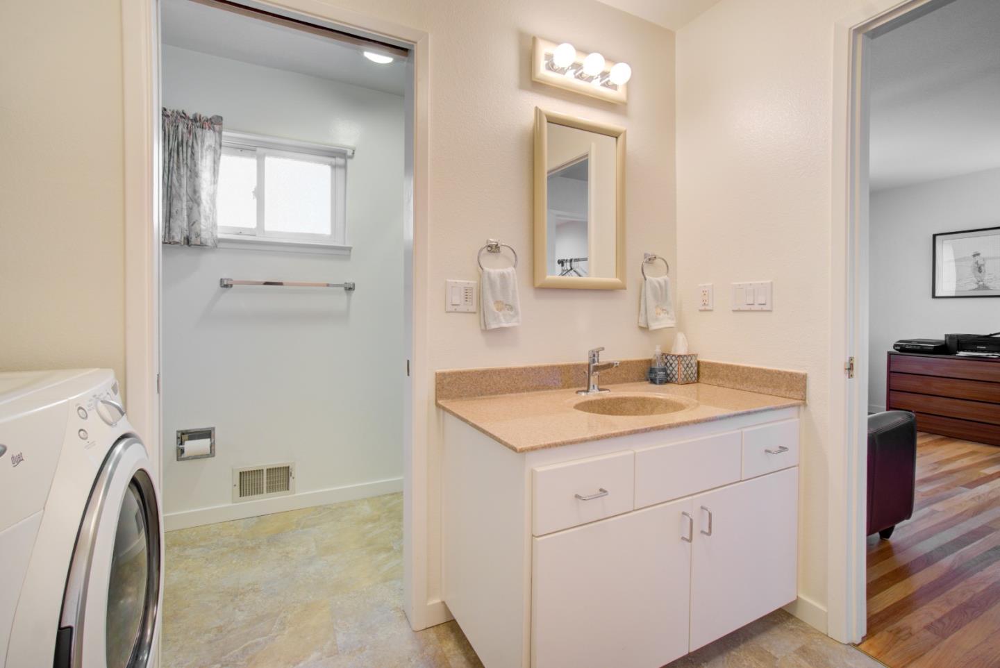 Detail Gallery Image 39 of 44 For 967 Erica Dr, Sunnyvale,  CA 94086 - 5 Beds | 3 Baths