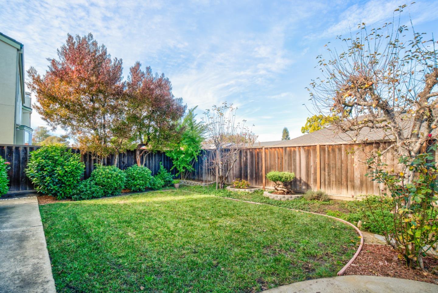 Detail Gallery Image 41 of 44 For 967 Erica Dr, Sunnyvale,  CA 94086 - 5 Beds | 3 Baths