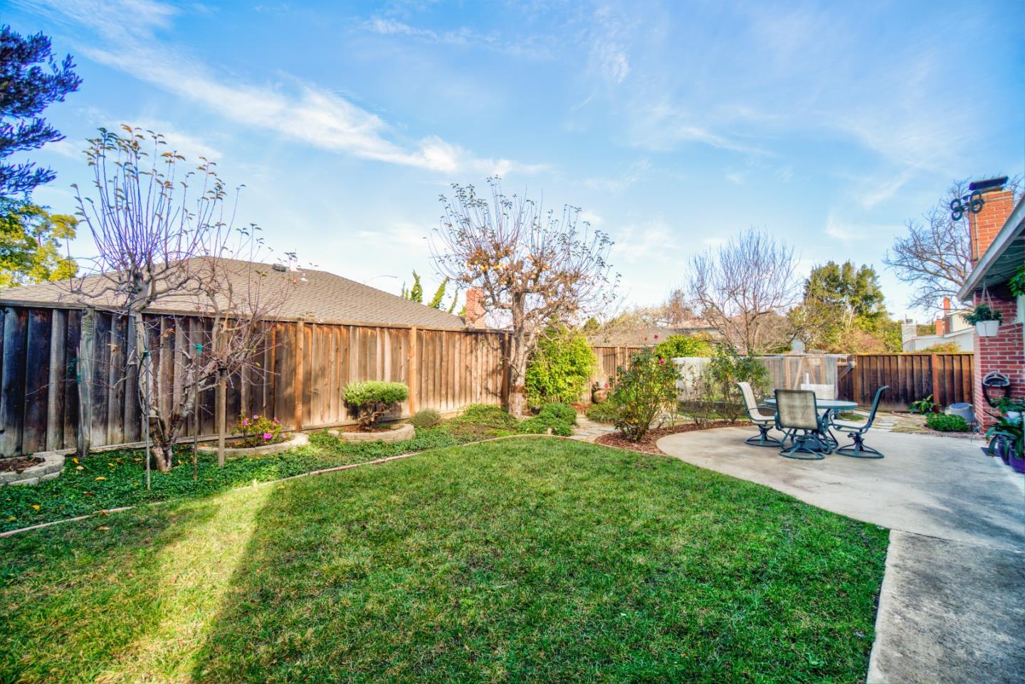 Detail Gallery Image 42 of 44 For 967 Erica Dr, Sunnyvale,  CA 94086 - 5 Beds | 3 Baths