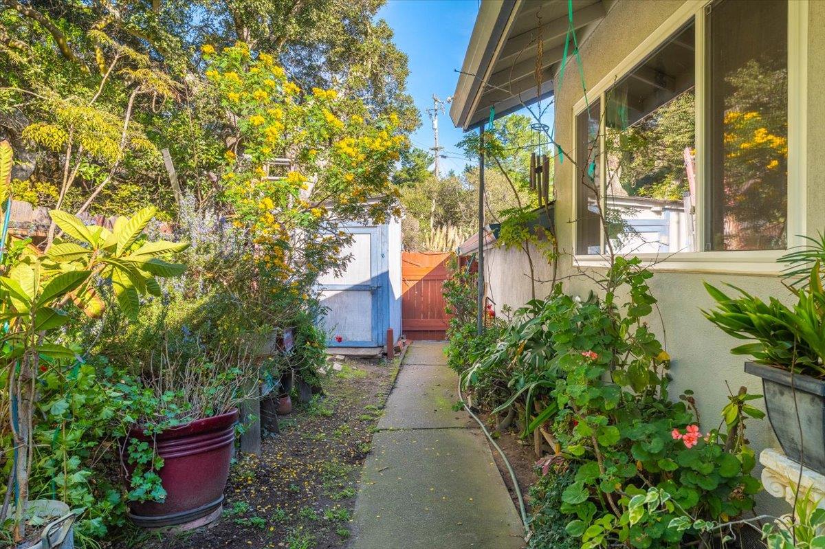 Detail Gallery Image 37 of 56 For 18117 Berta Canyon Rd, Salinas,  CA 93907 - 3 Beds | 2 Baths