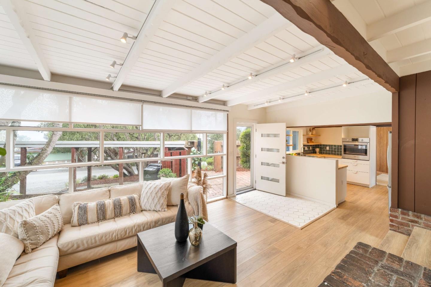 Detail Gallery Image 19 of 58 For 1207 Presidio Blvd, Pacific Grove,  CA 93950 - 5 Beds | 2 Baths