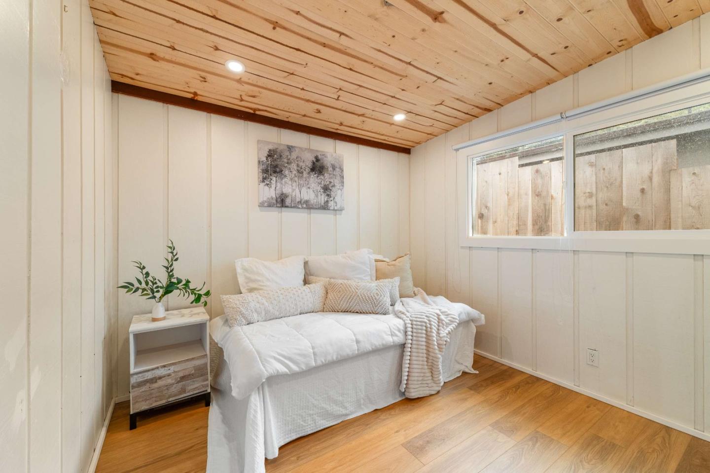 Detail Gallery Image 23 of 58 For 1207 Presidio Blvd, Pacific Grove,  CA 93950 - 5 Beds | 2 Baths