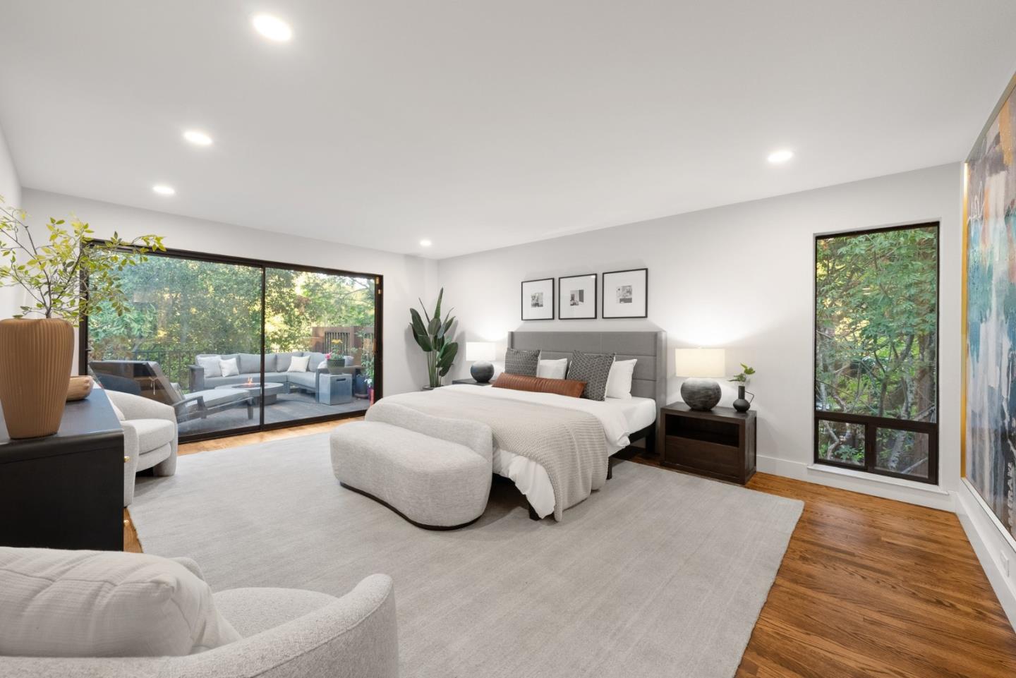 Detail Gallery Image 13 of 72 For 21 Valley Oak St, Portola Valley,  CA 94028 - 4 Beds | 3/1 Baths