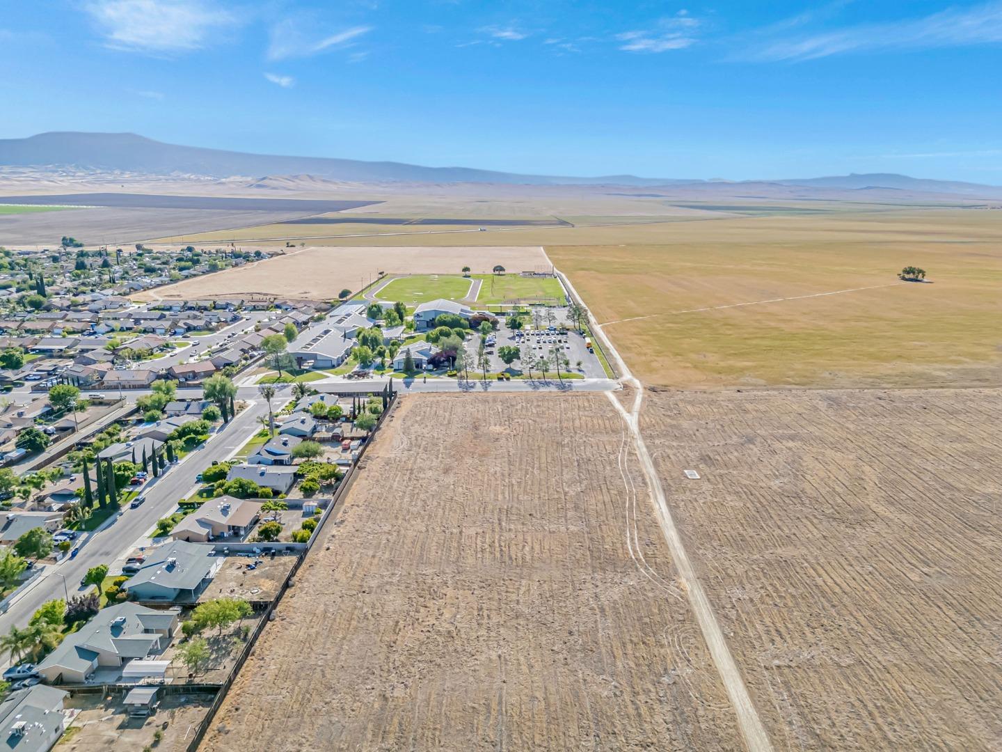 Detail Gallery Image 19 of 24 For 101 Amador St, Avenal,  CA 93204 - – Beds | – Baths