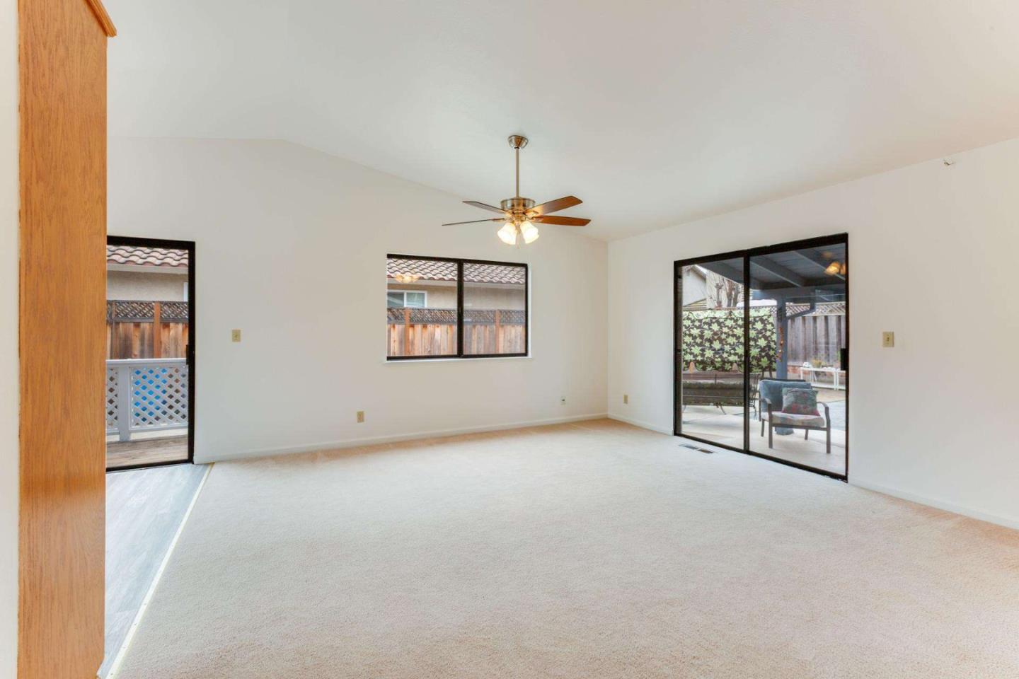 Detail Gallery Image 13 of 29 For 431 Paul Dr, Hollister,  CA 95023 - 3 Beds | 2 Baths