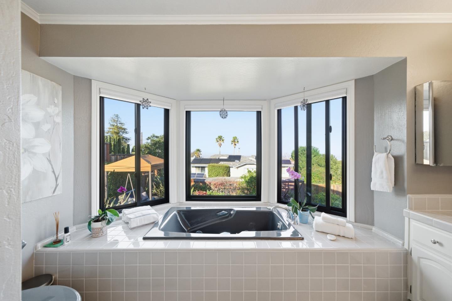 Detail Gallery Image 21 of 45 For 733 Temescal Way, Redwood City,  CA 94062 - 5 Beds | 3/1 Baths