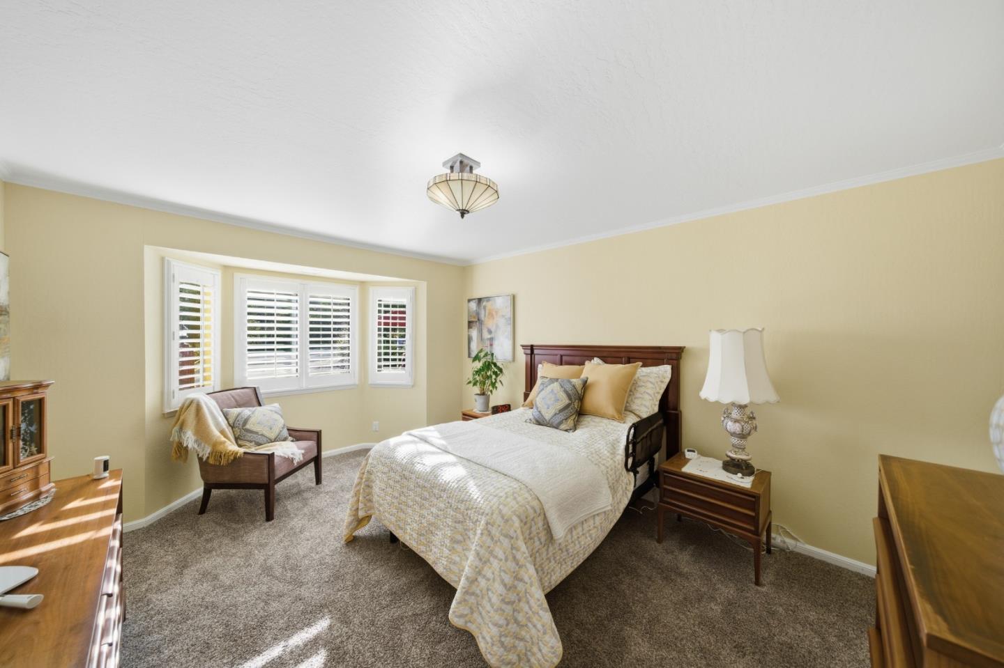 Detail Gallery Image 24 of 45 For 733 Temescal Way, Redwood City,  CA 94062 - 5 Beds | 3/1 Baths