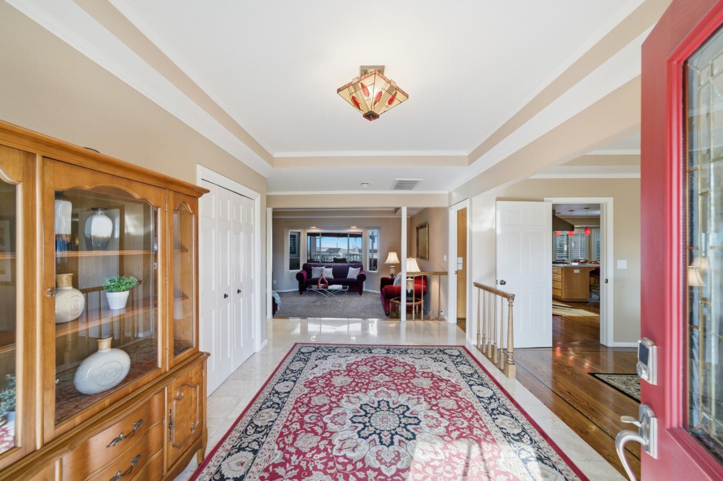 Detail Gallery Image 3 of 45 For 733 Temescal Way, Redwood City,  CA 94062 - 5 Beds | 3/1 Baths