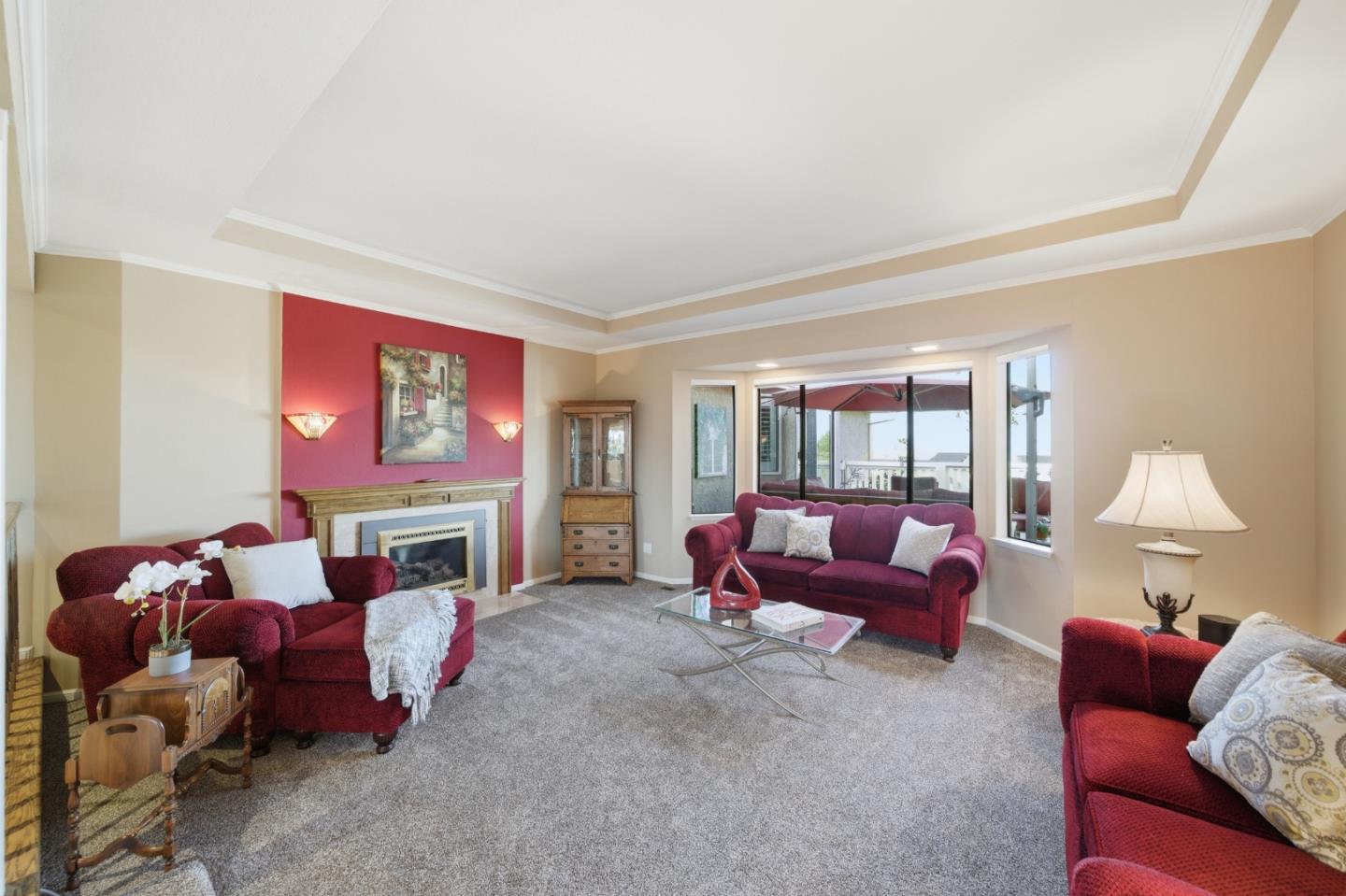 Detail Gallery Image 4 of 45 For 733 Temescal Way, Redwood City,  CA 94062 - 5 Beds | 3/1 Baths