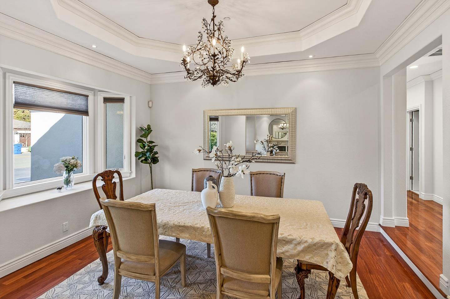 Detail Gallery Image 12 of 40 For 13324 Carrick Ave, Saratoga,  CA 95070 - 5 Beds | 4/1 Baths