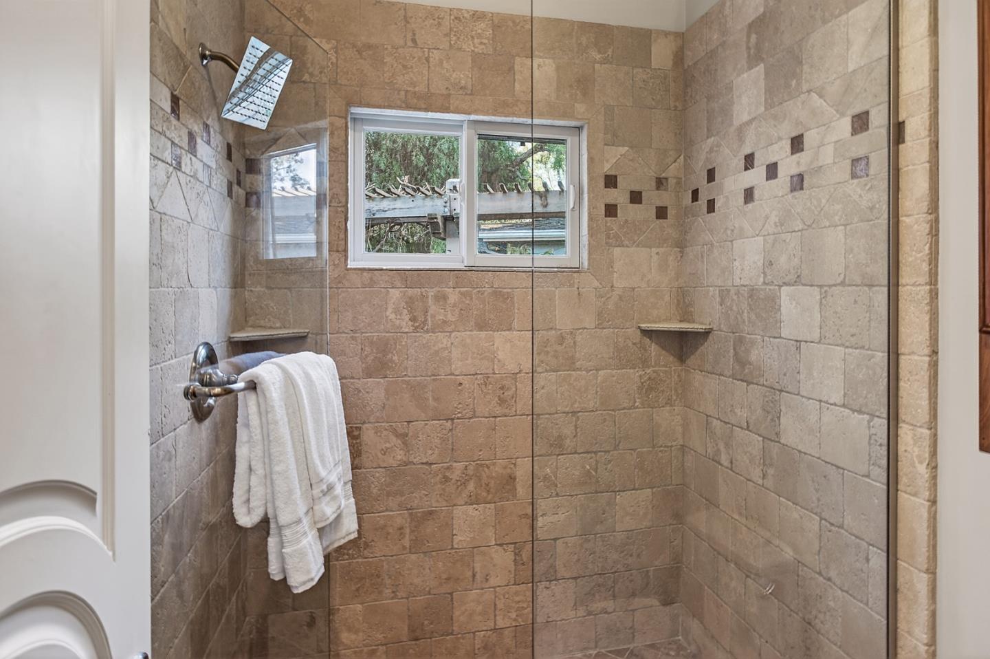 Detail Gallery Image 26 of 40 For 13324 Carrick Ave, Saratoga,  CA 95070 - 5 Beds | 4/1 Baths