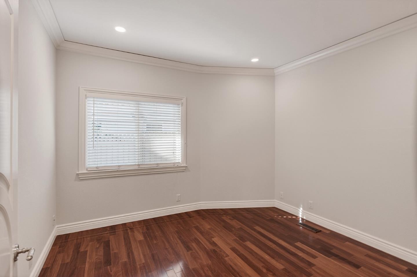 Detail Gallery Image 33 of 40 For 13324 Carrick Ave, Saratoga,  CA 95070 - 5 Beds | 4/1 Baths