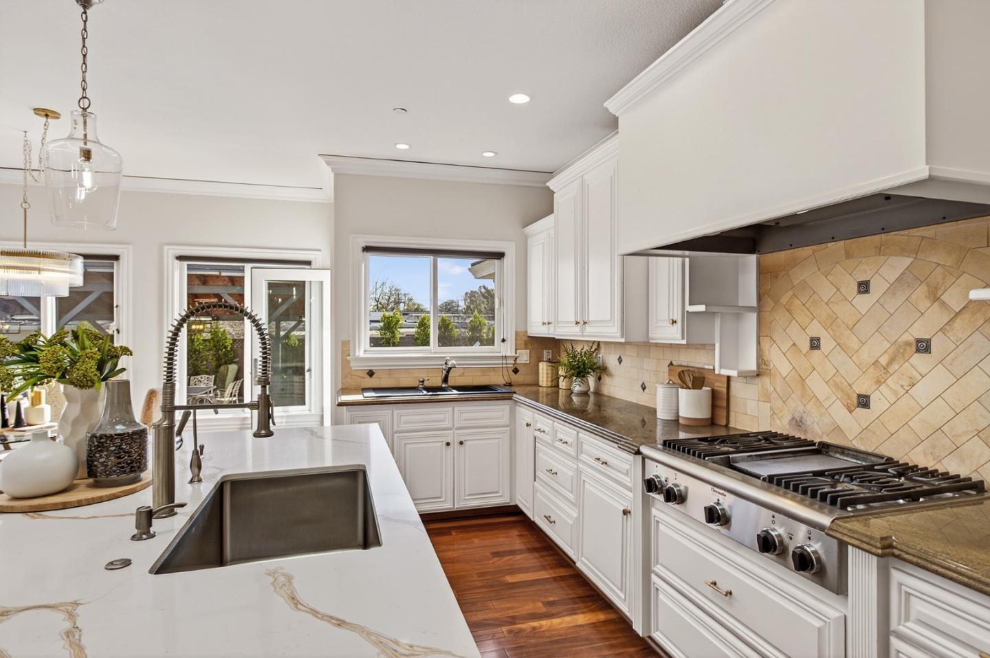 Detail Gallery Image 7 of 40 For 13324 Carrick Ave, Saratoga,  CA 95070 - 5 Beds | 4/1 Baths