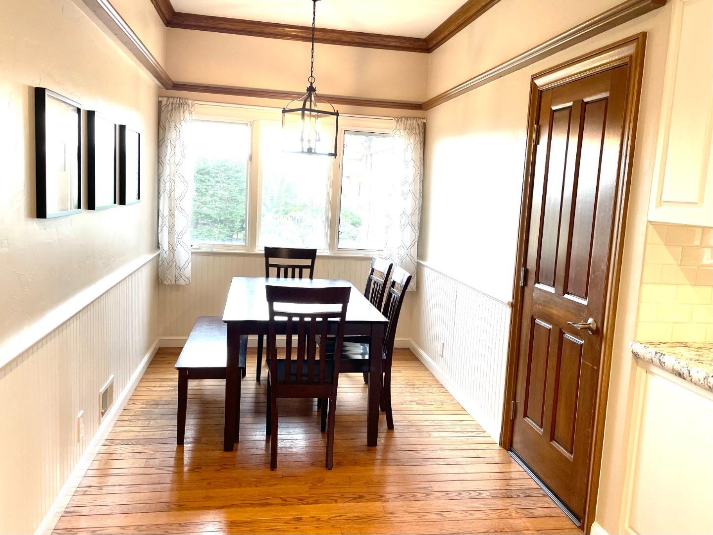 Detail Gallery Image 12 of 32 For 142 Carmel Riviera Dr, Carmel,  CA 93923 - 4 Beds | 3/1 Baths