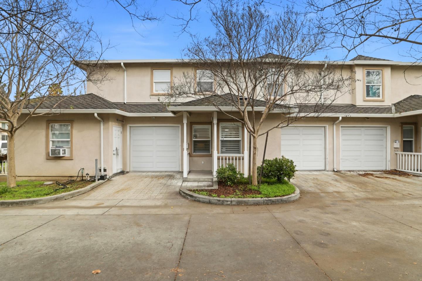 Front Image Thumbnail for ML82031880