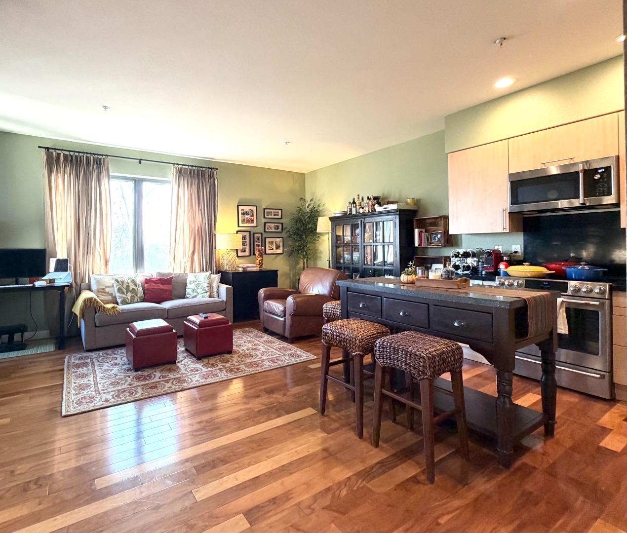 Detail Gallery Image 3 of 47 For 88 Bush St #3163,  San Jose,  CA 95126 - 1 Beds | 2 Baths