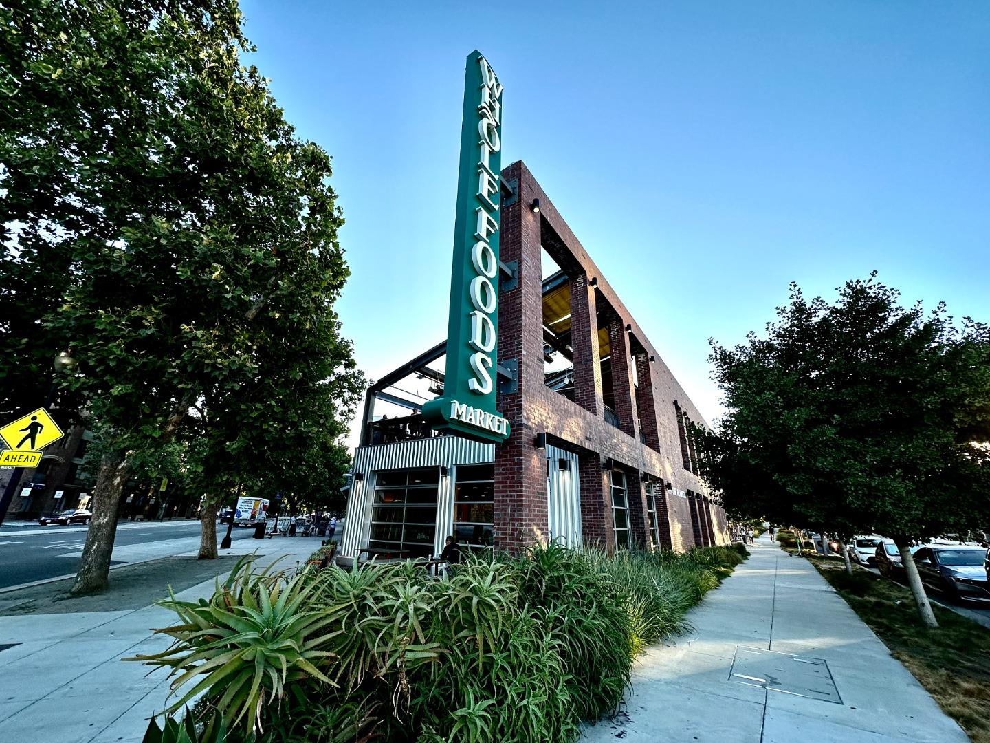 Detail Gallery Image 45 of 47 For 88 Bush St #3163,  San Jose,  CA 95126 - 1 Beds | 2 Baths